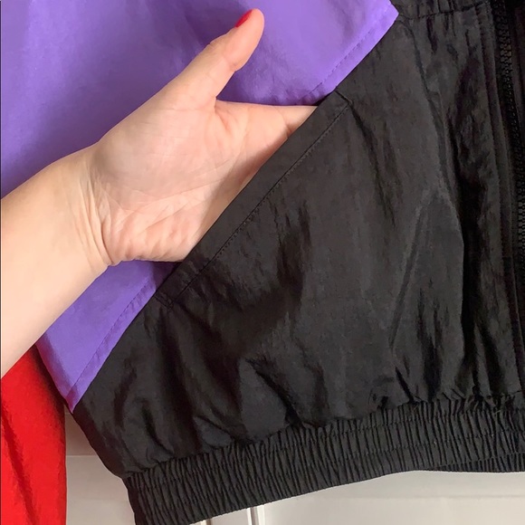 SOLD ///// PUMA Windbreaker - Picture 4 of 7